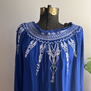 Terre Bleue Blue Embroidered Boho Top Size Small